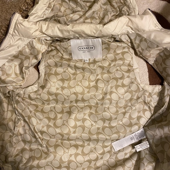 Coach Down Hooded Vest Large - Picture 2 of 5